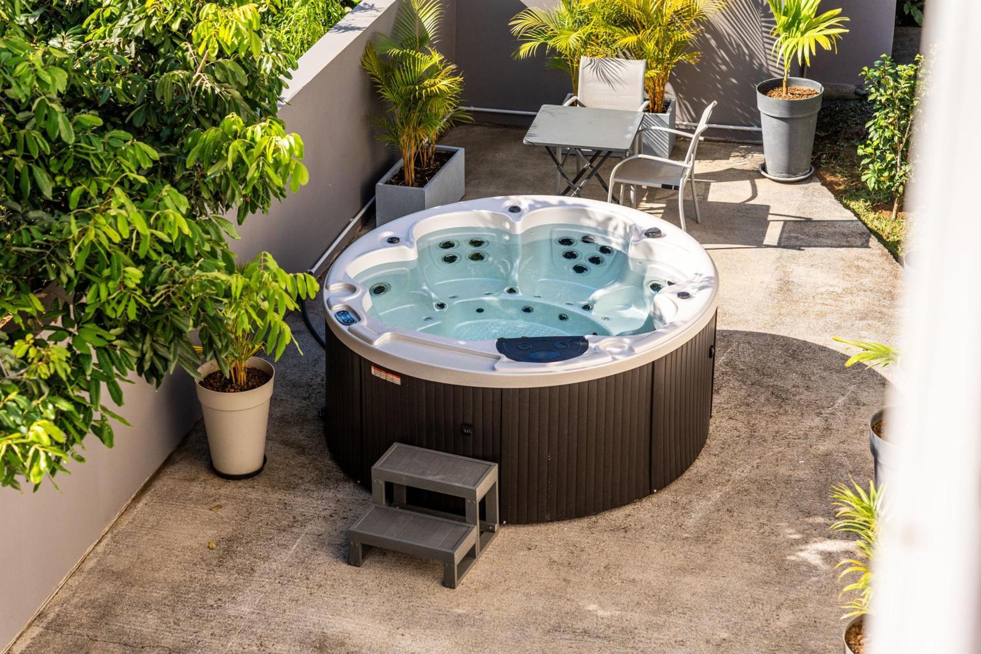 Villa Et Grand Jacuzzi Six Personnes, En Pleine Nature Saint-Joseph Zewnętrze zdjęcie